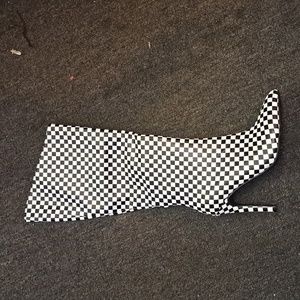 Black and White Checker Pattern